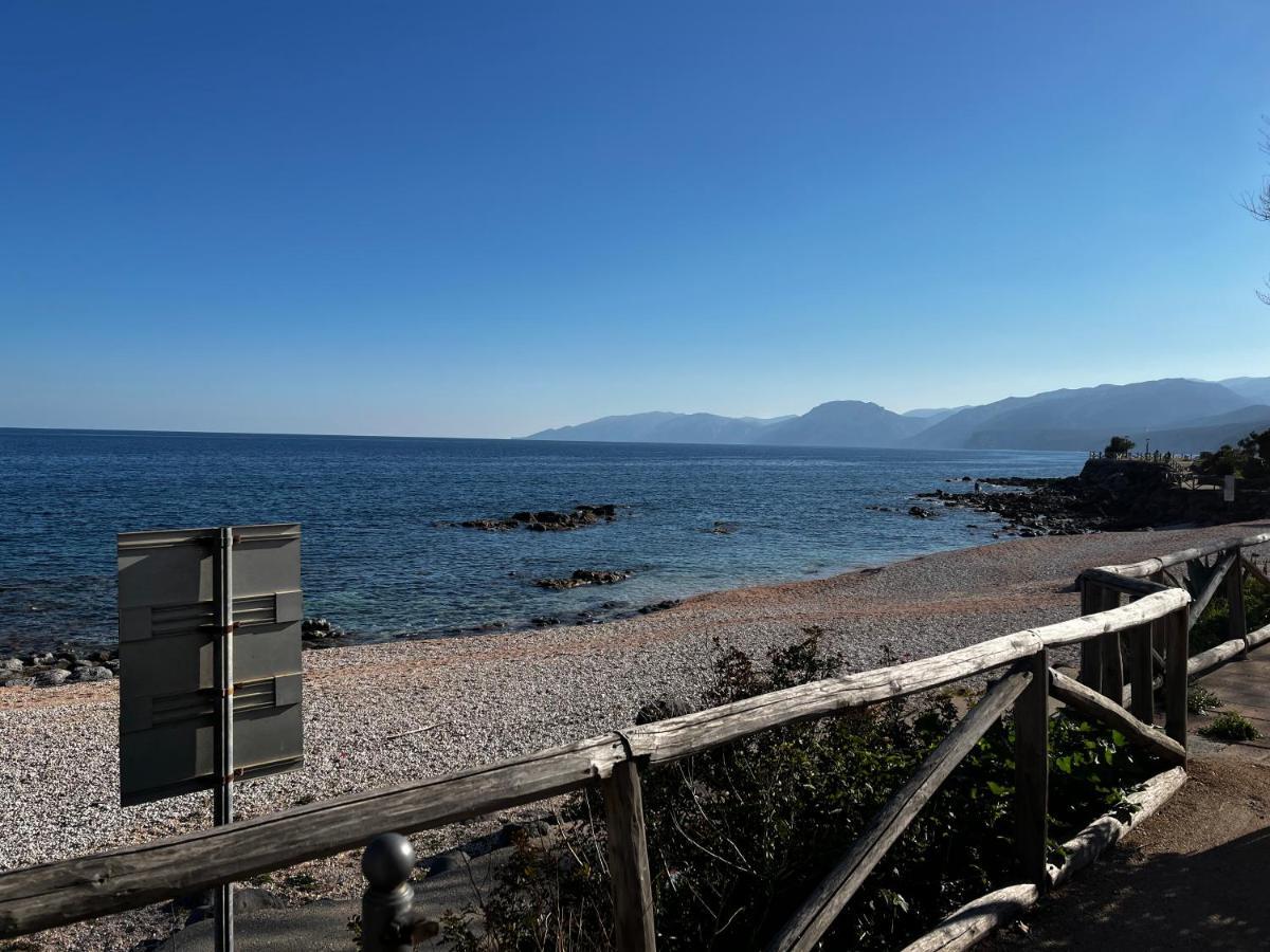 Fronte Mare Appartement Cala Gonone Buitenkant foto